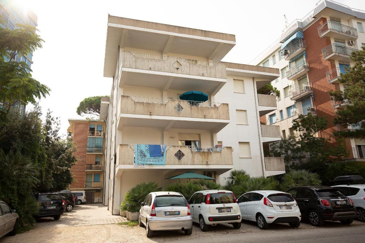 Sirena Residence Llido Degli Estensi Buitenkant foto